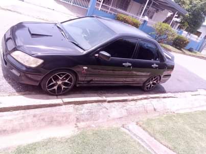 mitsubishi lancer