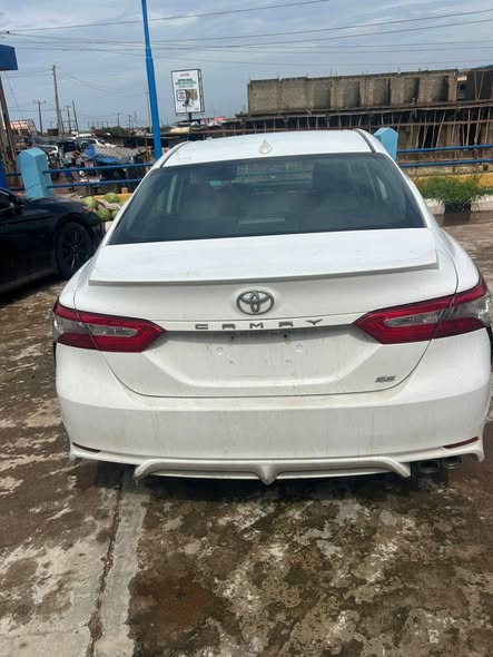 A picture of Toyota Camry 2019 XLE