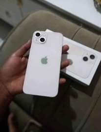 A picture of Iphone 13 plain clean