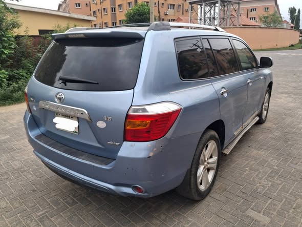 A picture of Reg Toyota highlander 2008 limited
