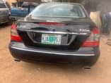 A picture of E350 Mercedes Benz