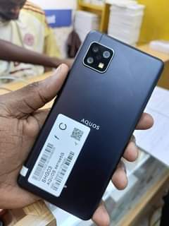 A picture of Aquous sense 5G