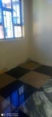 A picture of Singo selfu inapangishwa maunt meru nyuma ya maunt point