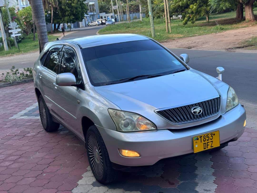 A picture of KALI SANA HII TOYOTA HARRIER 11 Edition Reg DFZ
