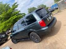 A picture of Honda pilot