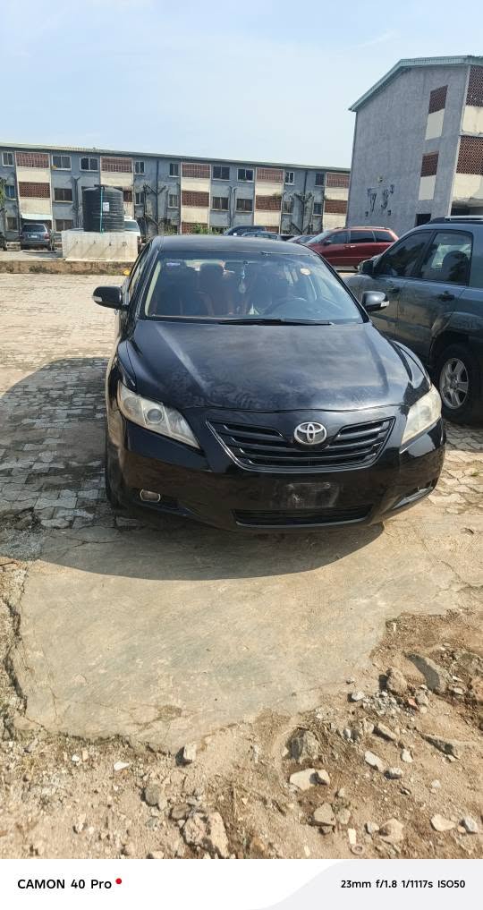 A picture of Toyota Camry 08