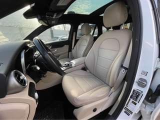 A picture of 2017 Foreign used Mercedes Benz GLC 300
