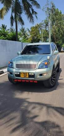 A picture of TOYOTA PRADO DIAMOND