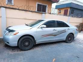 A picture of 2007 Toyota Camry in very good condition sound engine with