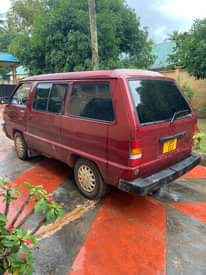 A picture of Toyota van ipo Sakoni