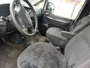 A picture of Hyundai H1 Bus Manual Drive Carburator Engine First Body Pan
