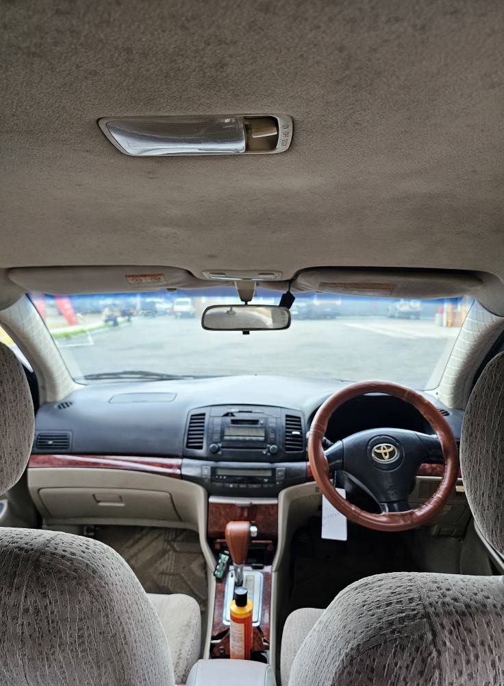 A picture of Toyota premio new x ml 6 9 top