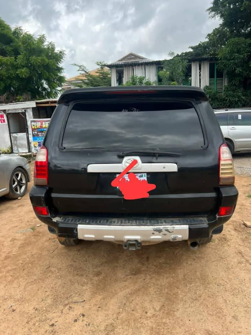 A picture of 2005 TOYOTA 4RUNNER 2005