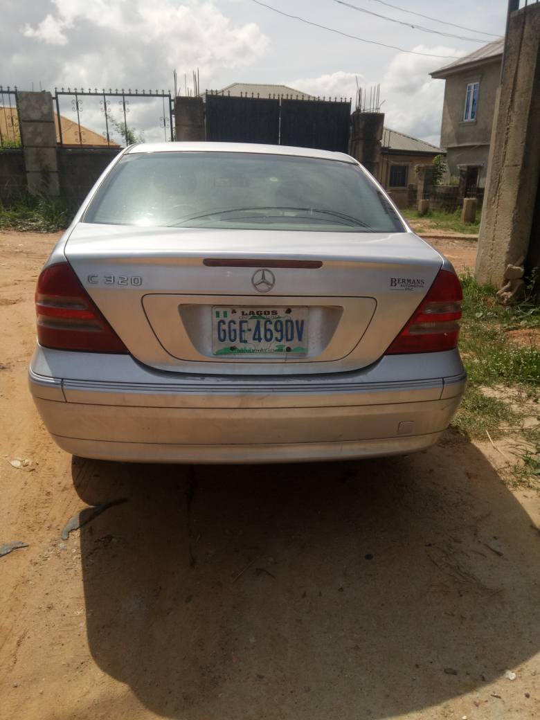 A picture of Mercedes c320