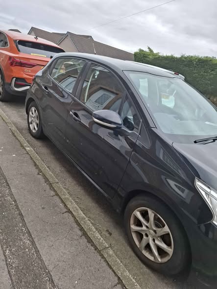 A picture of 2015 Peugeot 208