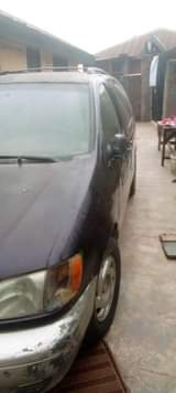 A picture of Toyota sienna is available with good condition engine perfect gear