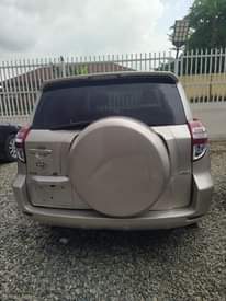A picture of REGISTERED TOYOTA RAV4 08 UPS 010