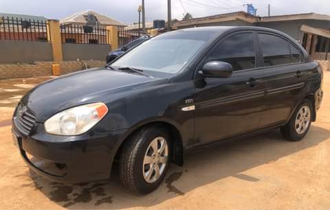 A picture of Hyundai Accent 09