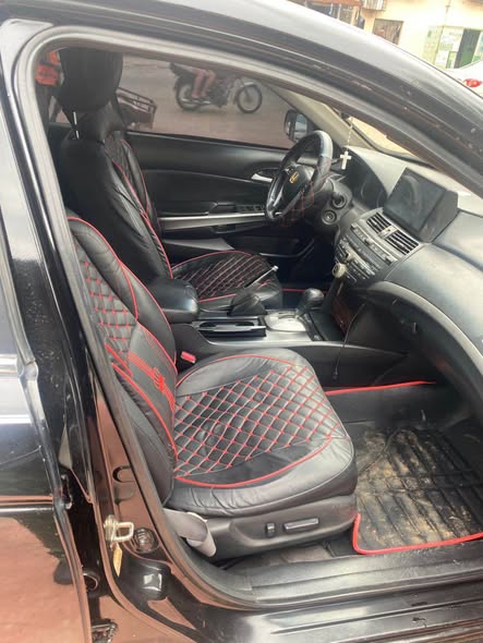 A picture of Honda Accord 2008