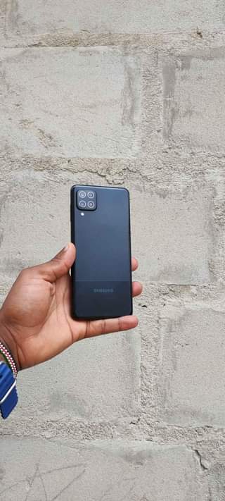 A picture of SAMSUNG A12 64GB