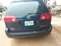 A picture of Toyota sienna 2007 model