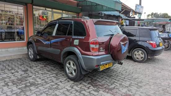 A picture of RAV 4