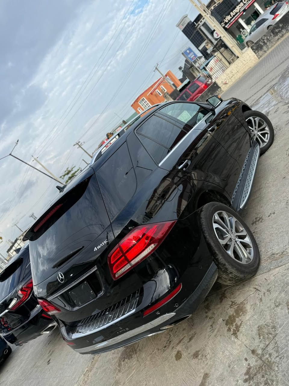 A picture of 2017 Mercedes Benz GLE 350 4Matic