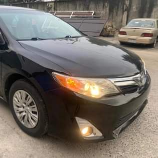 A picture of Toyota Camry 2012
