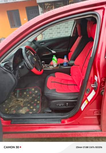 A picture of 2008 MODEL Toyota LEXUS is250 V4 Engine very silent Gear