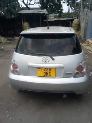 used toyota ist