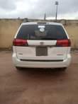 A picture of Toyota Sienna 05 model Firstbody pan Engine and Gear okay