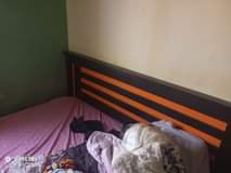 A picture of House hold items
