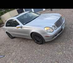 A picture of Mercedes Benz car