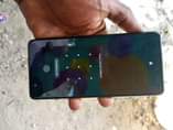A picture of A71 samsung Arusha 0689813515