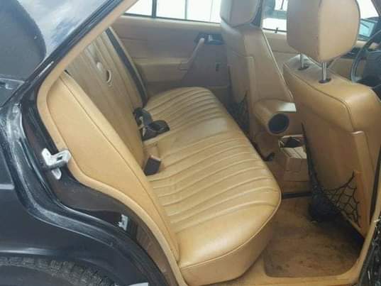 A picture of Mercedes Benz 190 07036919566
