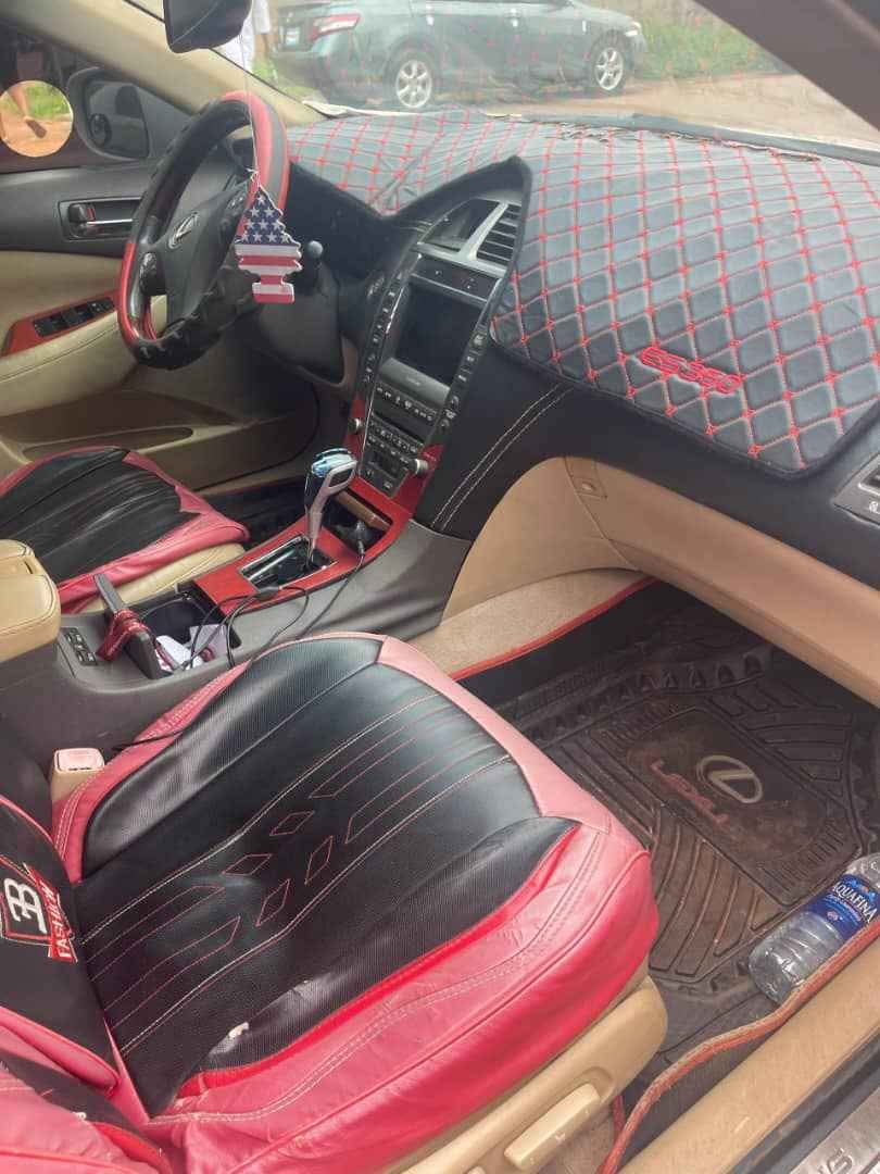 A picture of Lexus ES 350