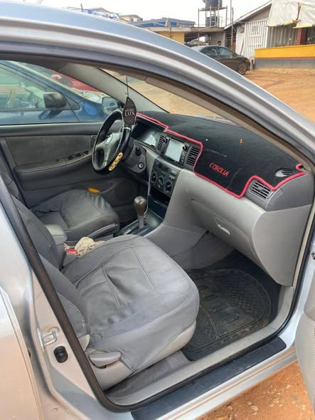 A picture of Very clean 06 Toyota Corolla for sale