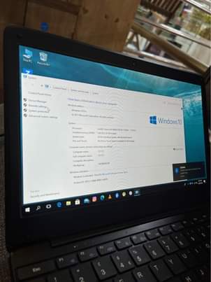 A picture of GeoBook 1E Laptop
