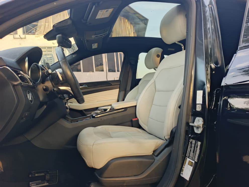 A picture of Mercedes Benz