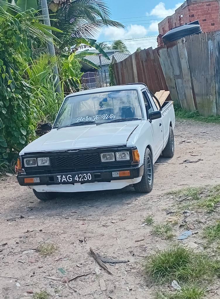 nissan 720