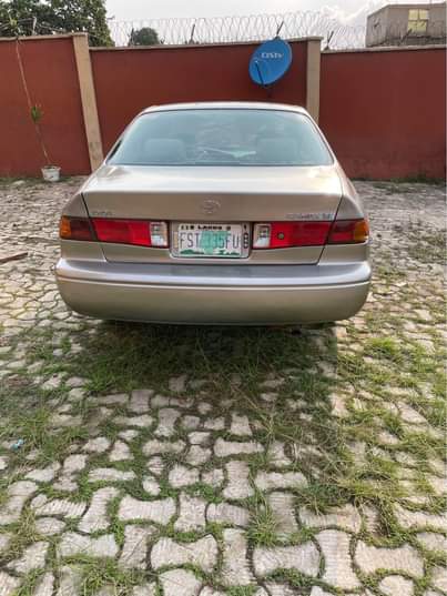 A picture of Clean Toyota Camry