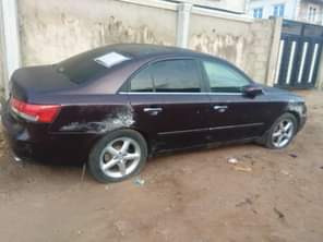 A picture of Hyundai sonata going for 1 280 gear issue u can
