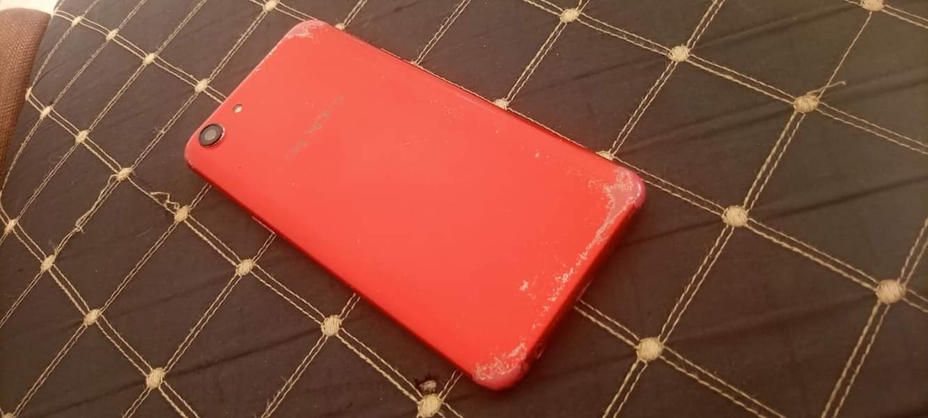 A picture of Oppo a83t Ram6 Gb128