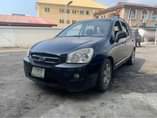 A picture of 2006 Kia Carren 3rows