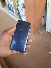 A picture of Samsung Galaxy A10 32gb strong battery 4g network slightly cracked