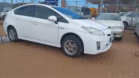 A picture of TOYOTA PRIUS HYBRID UBJ MODEL 2009 CC 1.5 HYBRID SYNERGY