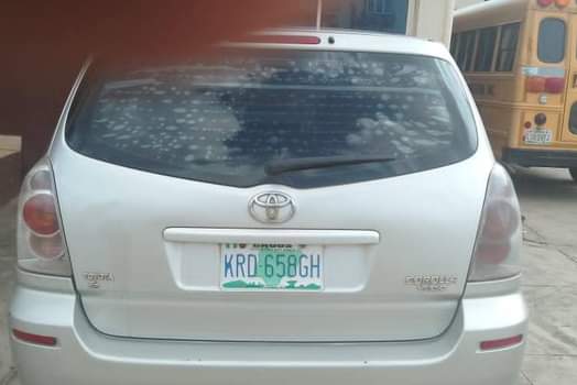 A picture of Toyota Corolla verso automatic transmission