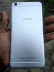 A picture of vivo x7 plus
