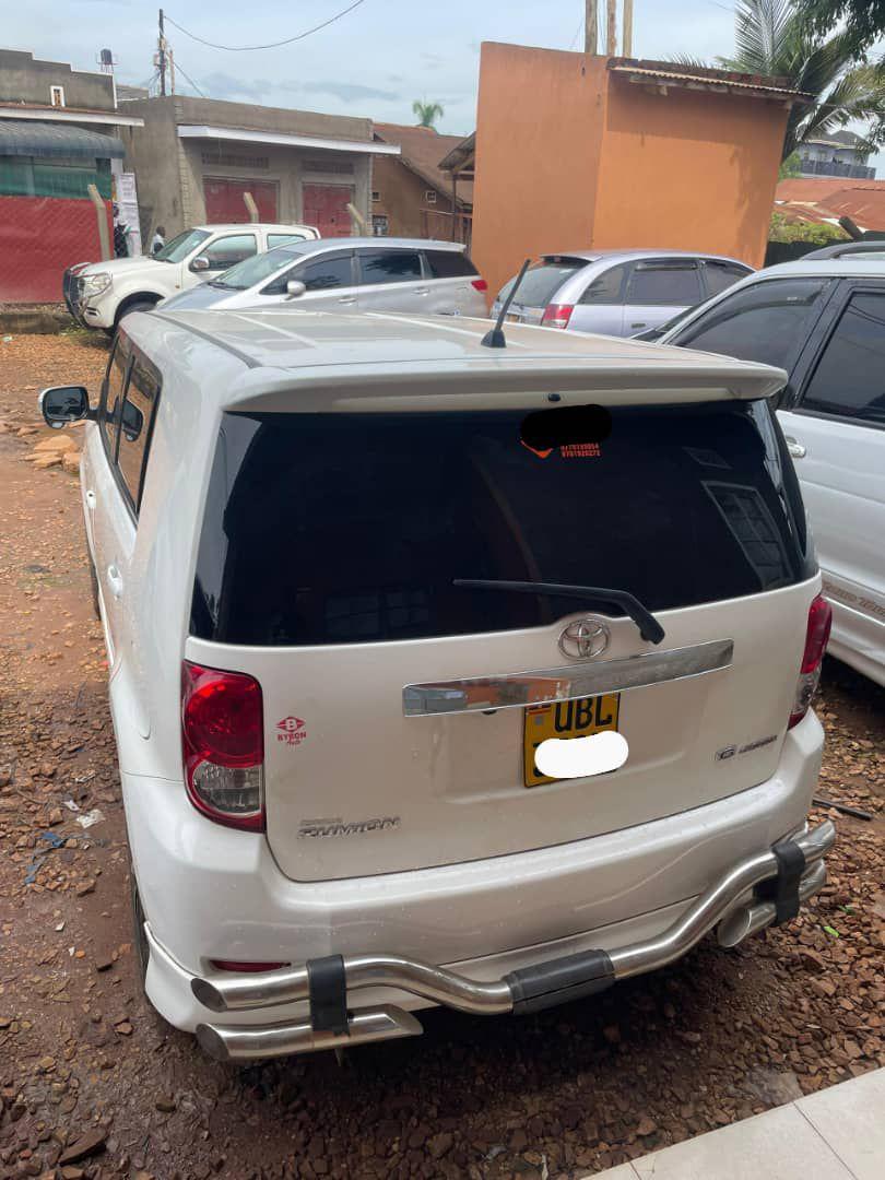 A picture of TOYOTA RUMION 1 5 CC