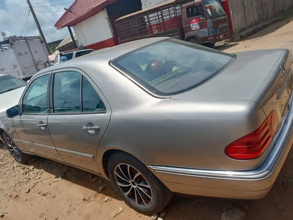 A picture of Benz working perfectly Dm 07015227957
